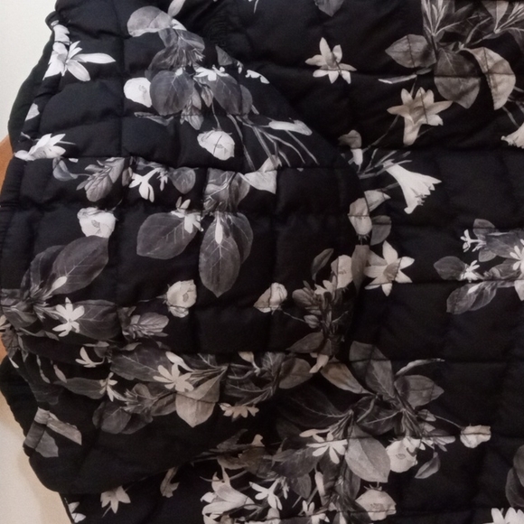 North Face Thermoball Parka Size M - Picture 4 of 6